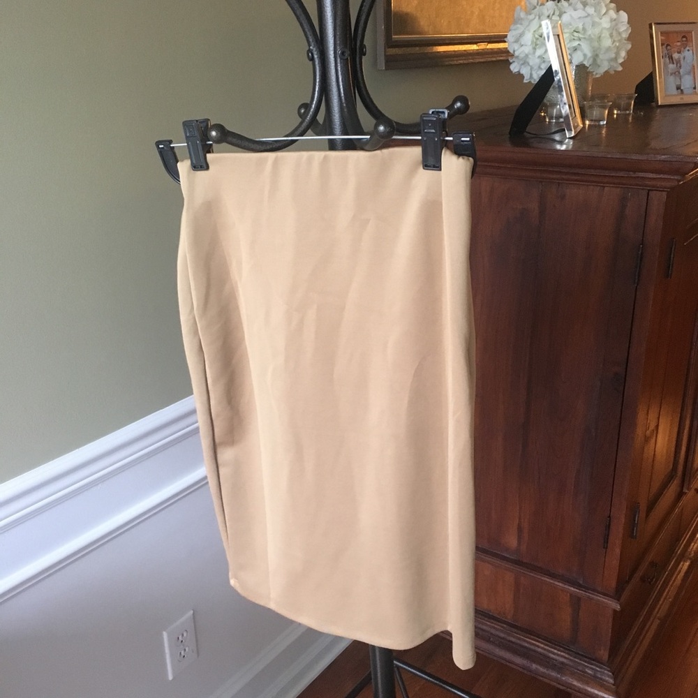 Mid length tan skirt